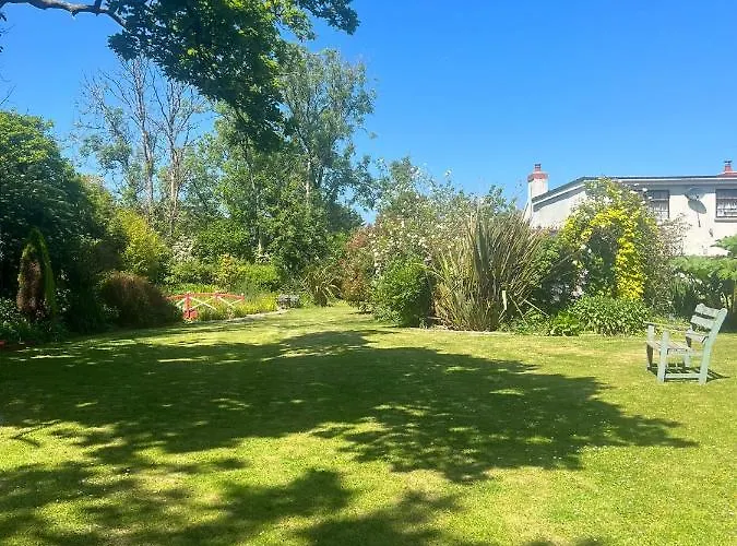 Broadmoor Farm